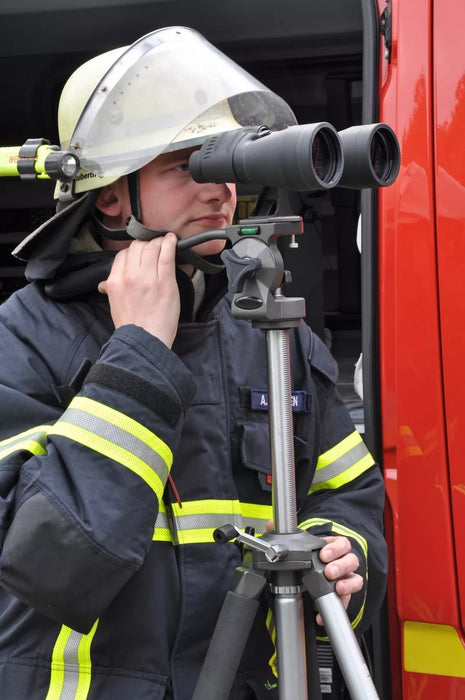 Bresser Special Saturn 20x60mm Binoculars Lifestyle Photo