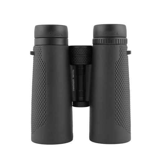 National Geographic 8x42mm Binoculars Body Standing Straight