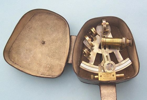 Stanley London Antique Patina 4-Inch Brass Sextant Inside the Leather Case