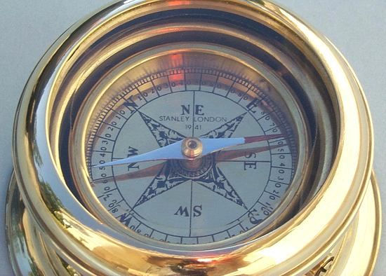 Stanley London Engravable Round Gimbaled Brass Desk Compass
